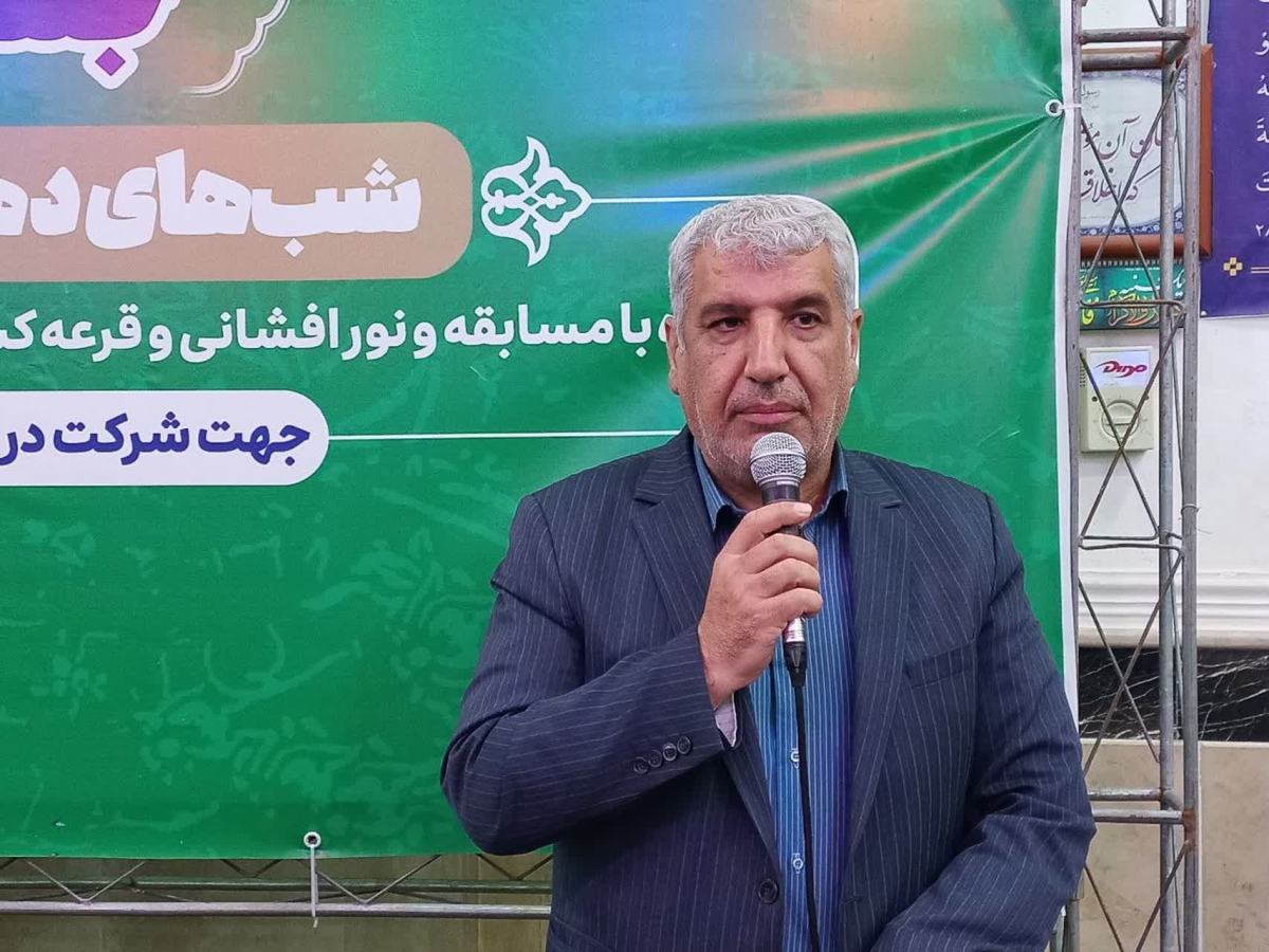 انقلاب اسلامی با وجود همه توطئه ها رشد کرد 